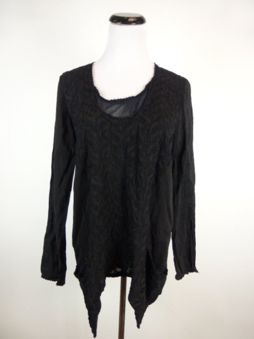 Johnny Was embroidered Rayon tunic top S